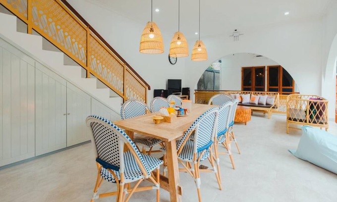 Central Yogyakarta Villa | 300 m² Villa ∙ 7 bedrooms ∙ 15 guests