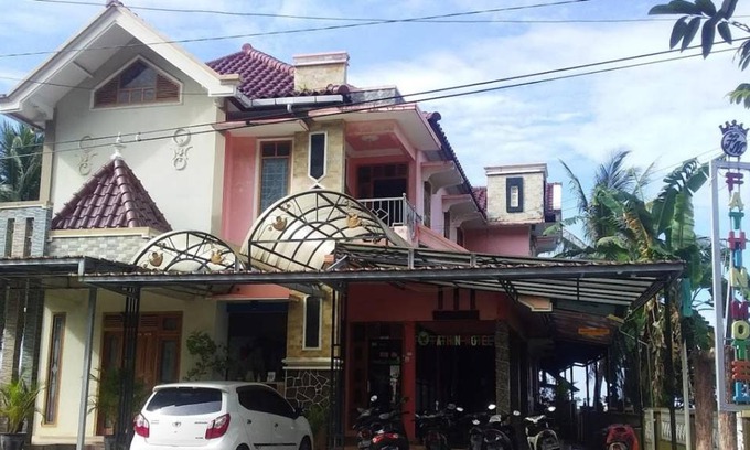 Bawean Island Hotel | 31 m² Hotel ∙ 4 guests