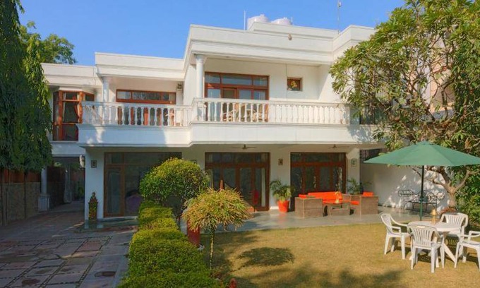 Sainik Farm Bed & Breakfast | 33 m² Bed and breakfast ∙ 3 guests