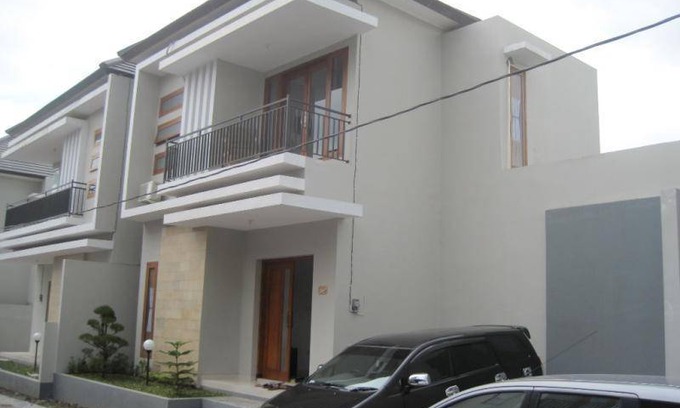 Banguntapan House | 350 m² House ∙ 3 bedrooms ∙ 6 guests