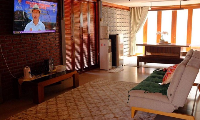 Depok Villa | 350 m² Villa ∙ 2 bedrooms ∙ 6 guests