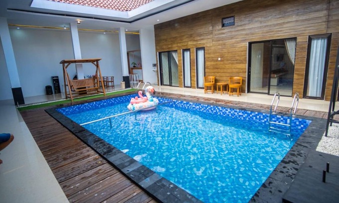 Purwokerto Villa | 350 m² Villa ∙ 4 bedrooms ∙ 8 guests