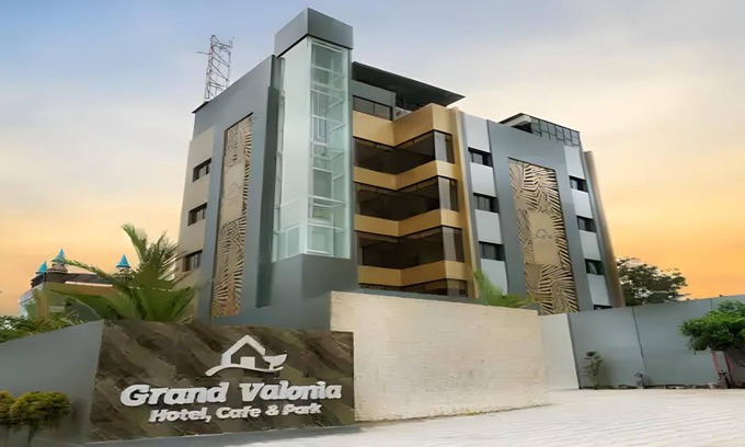 Jember Hotel | 36 m² Hotel ∙ 4 guests
