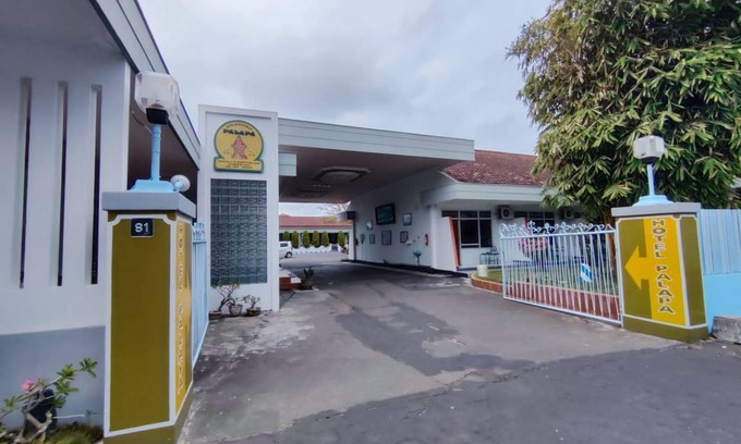 Tulungagung Hotel | 44 m² Hotel ∙ 3 guests