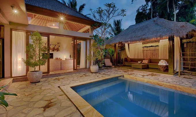 Ubud Villa | 450 m² Villa ∙ 4 bedrooms ∙ 8 guests