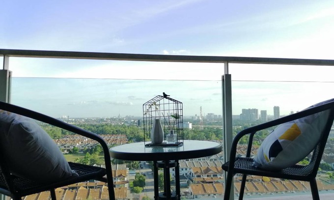Taman Mount Austin Apartment | 484 m² Apartment ∙ 2 guests