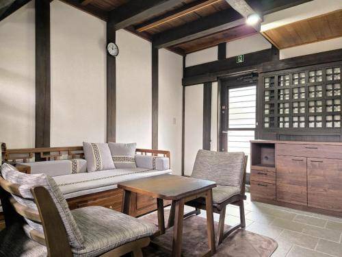 Yotsukaido Bed & Breakfast | 50 m² Bed and breakfast ∙ 2 bedrooms ∙ 5 guests