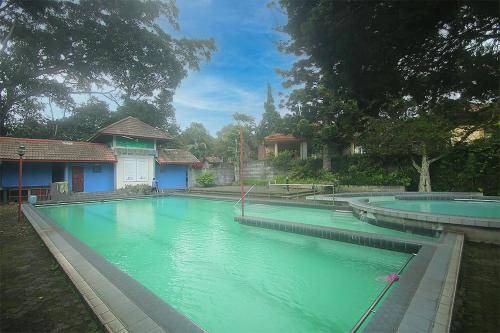 Ambarawa Resort | 50 m² Resort ∙ 8 guests