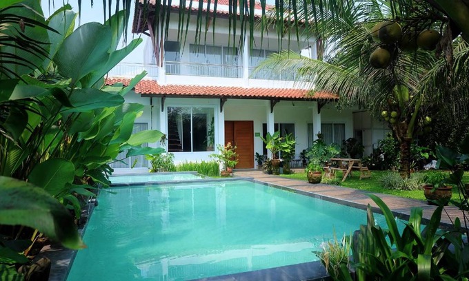 Prambanan Villa | 500 m² Villa ∙ 6 bedrooms ∙ 12 guests