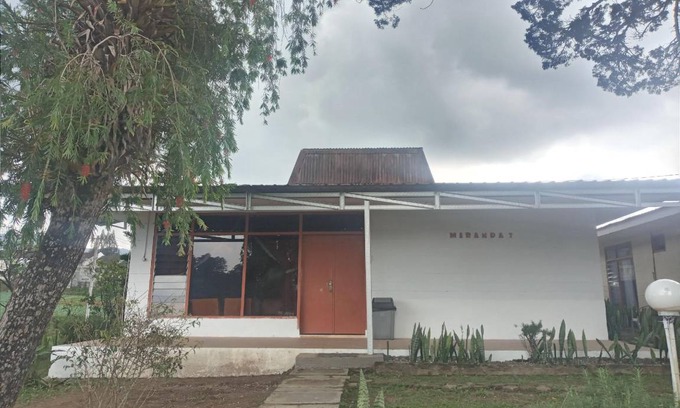Berastagi Bed & Breakfast | 70 m² Bed and breakfast ∙ 5 bedrooms ∙ 10 guests