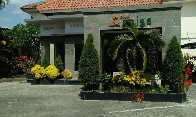 Yogyakarta House | 700 m² House ∙ 2 guests