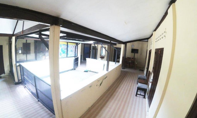 Pakem House | 742 m² House ∙ 5 bedrooms ∙ 30 guests