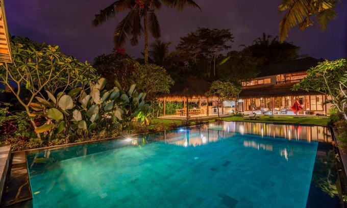 Gianyar Villa | 820 m² Villa ∙ 3 bedrooms ∙ 6 guests