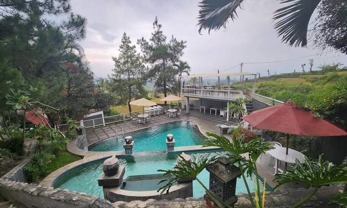 Garut Resort | 90 m² Resort ∙ 2 bedrooms ∙ 127 guests