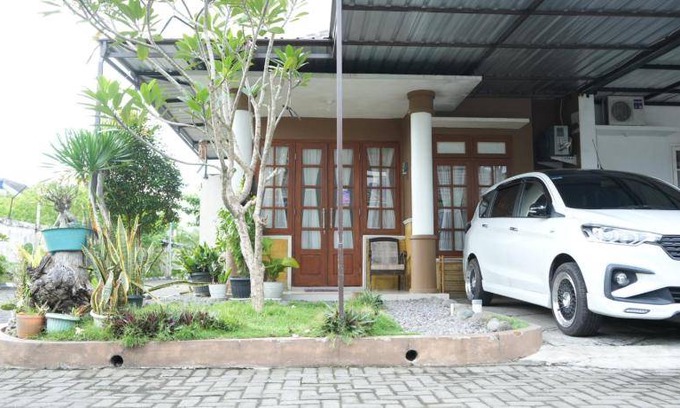 Banguntapan House | 95 m² House ∙ 1 bedroom ∙ 4 guests