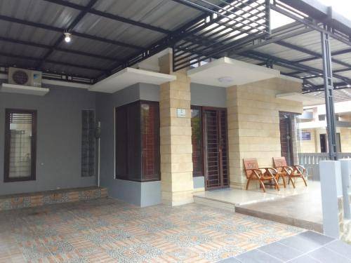 Kalasan House | 97 m² House ∙ 2 bedrooms ∙ 3 guests