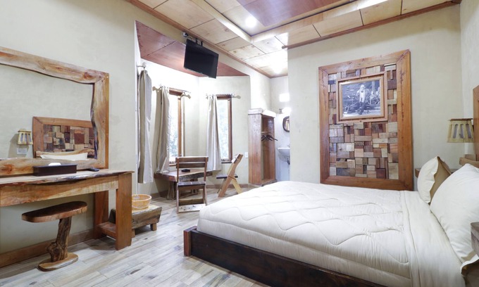 Berastagi Hotel | Alloyna Country Cottage