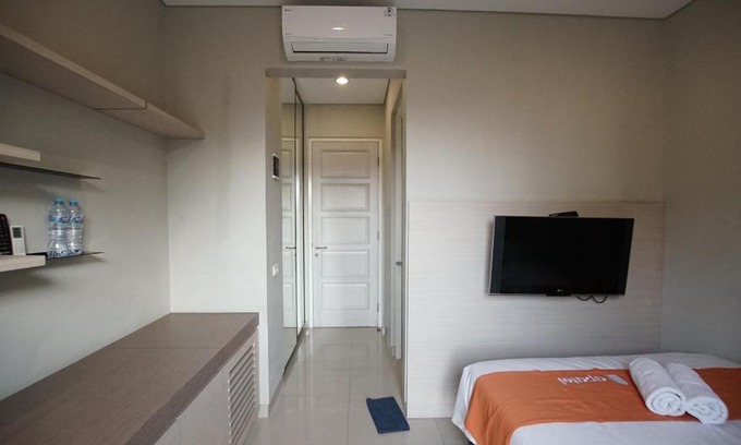 Grogol Utara Hotel | Apatel Home 899 Patal Senayan