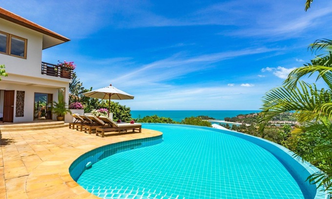 Choeng Mon Villa | ❤️ Baan Arun ✅ 4 BR Villa ✅ 5 Mins To Beach & Shops ⭐ FREE Airport Transfers