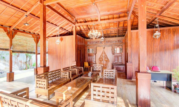 Wonosari Hotel | Capital O 93842 Jowo Segoro ResortNearPantai Sepanjang