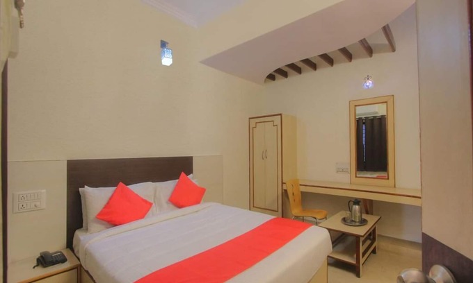 Bengaluru Hotel | Comfortable Interior Ambience Place stay/Bangalore