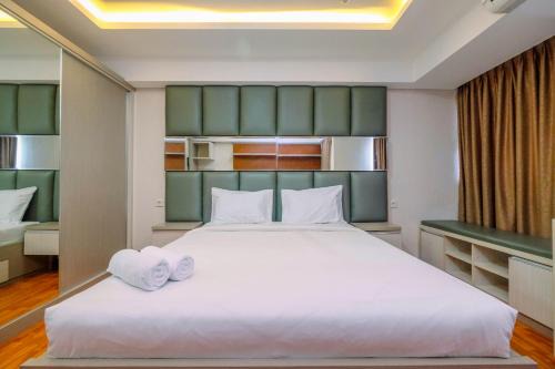 Cawang Apartment | Cozy Studio Apartment at H Residence near MT Haryono By Travelio