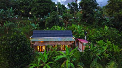 Pemenang Hostel | De Chicktoria Hostel