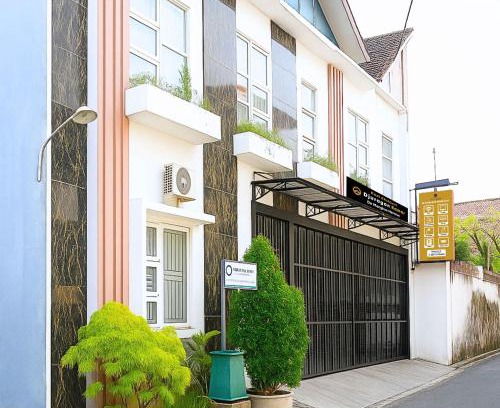 Solo City Centre Hostel | Djuragan Kamar Dmangkoe
