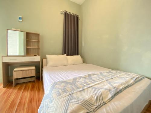 Caruban Hotel | Duta Elite Kostel Syariah near RSUD Caruban Redpartner
