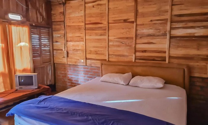 Lembang Hotel | Family Guest House Lembang RedPartner