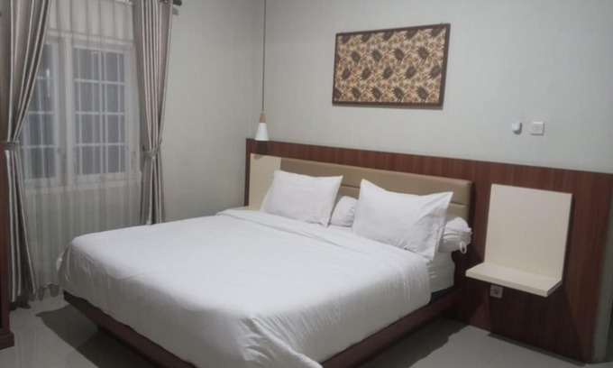 Depok Hostel | Griya Sambilegi