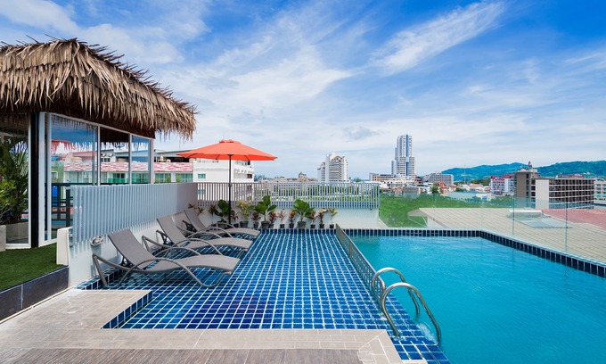 Patong Hotel | Hallo Patong Hotel(SHA Certified)