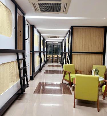 Ba Dinh Hostel | Hanoi Railway Capsule Hostel