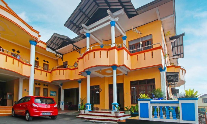 Karanganyar Hotel | Hotel ∙ 2 guests