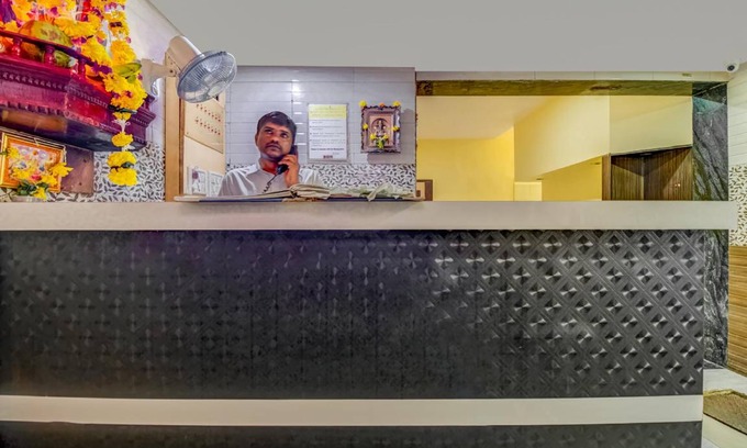 Mira Road East Hotel | Hotel ∙ 3 guests