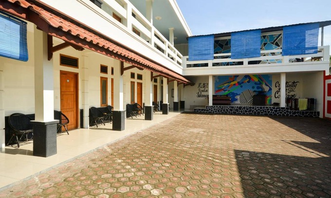 Pangandaran Hotel | Hotel ∙ 3 guests