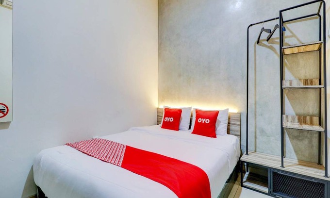 Karawang Hotel | Hotel ∙ 4 guests