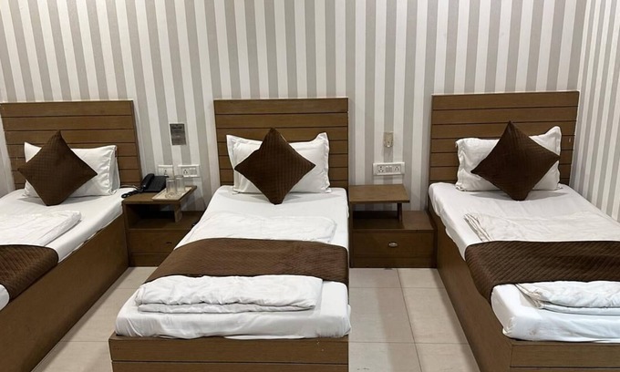 Dariyaganj Hotel | Hotel Arina Inn