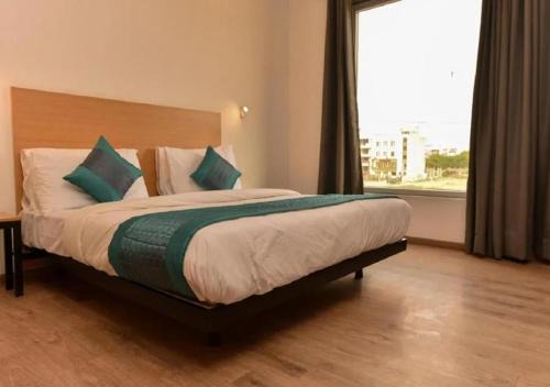 Pashim Vihar Hotel | Hotel Grand Inn Near Vaishali Metro Station