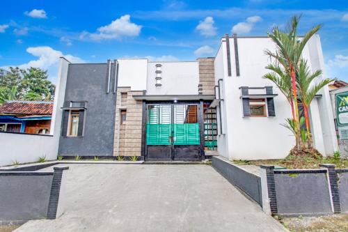 Purwokerto Hotel | Hotel O Purwokerto Near Alun Alun Purwokerto Formerly Guest House Rania