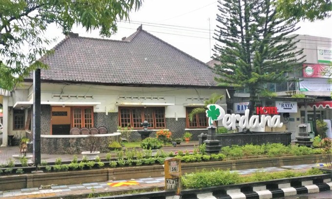 Klaten Selatan House | Hotel Perdana