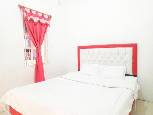 Yogyakarta Hotel | King Puntodewo Guesthouse RedPartner