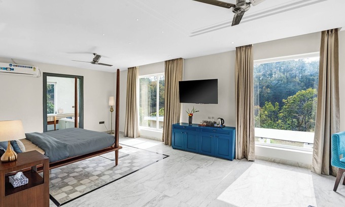 Dehradun Apartment | Luxurious forest view quaint resort 10 bedrooms in charming Rishikesh
