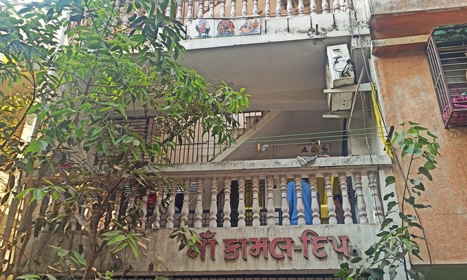 Surat Hostel | Maa Kaamal Deep - Homestay and PG