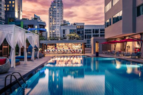 Nana Hotel | Mercure Bangkok Sukhumvit 11