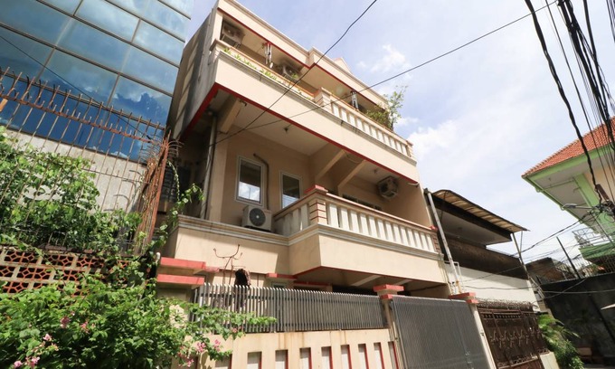 Gambir House | Motel ∙ 8 guests