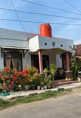 Karimunjava Hostel | OWL HOSTEL Karimunjawa