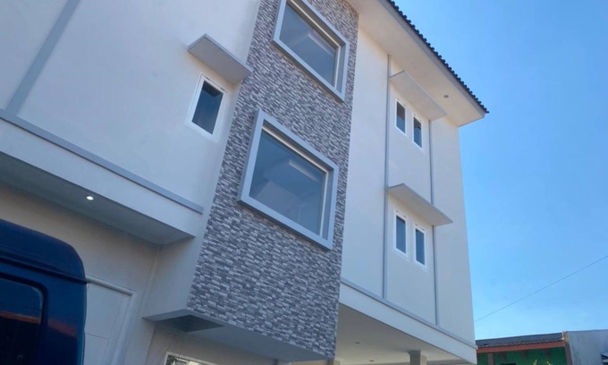 Surabaya Hotel | OYO 90439 Dkp 32