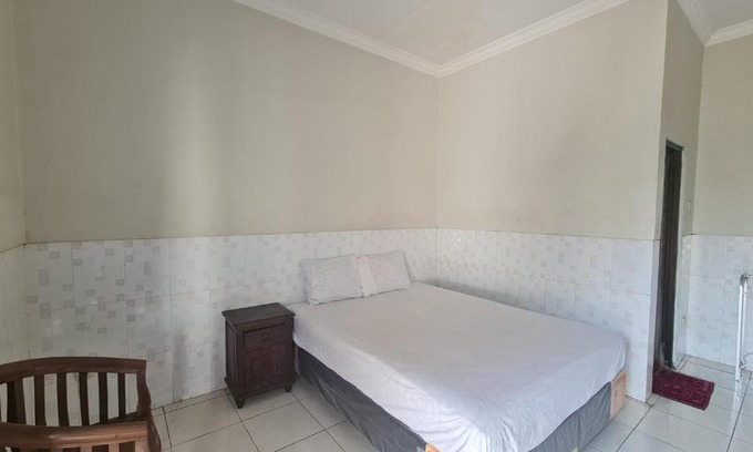 Klaten Hotel | OYO 90831 Hotel Gardenia Prambanan
