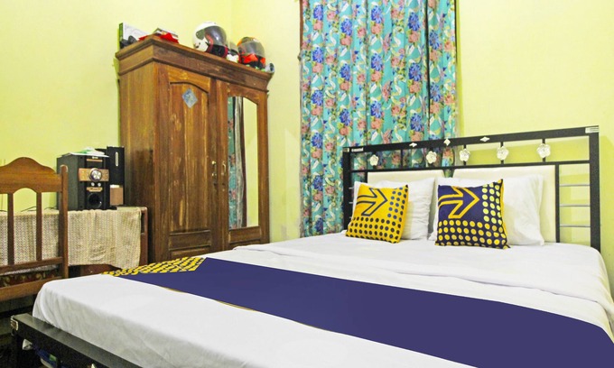 Java Hotel | OYO Homes 91149 Desa Wisata NangelasariNearPasir Tulang